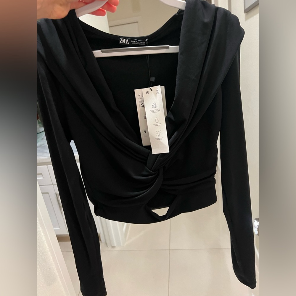 Knotted Crop Top Long Sleeve Small